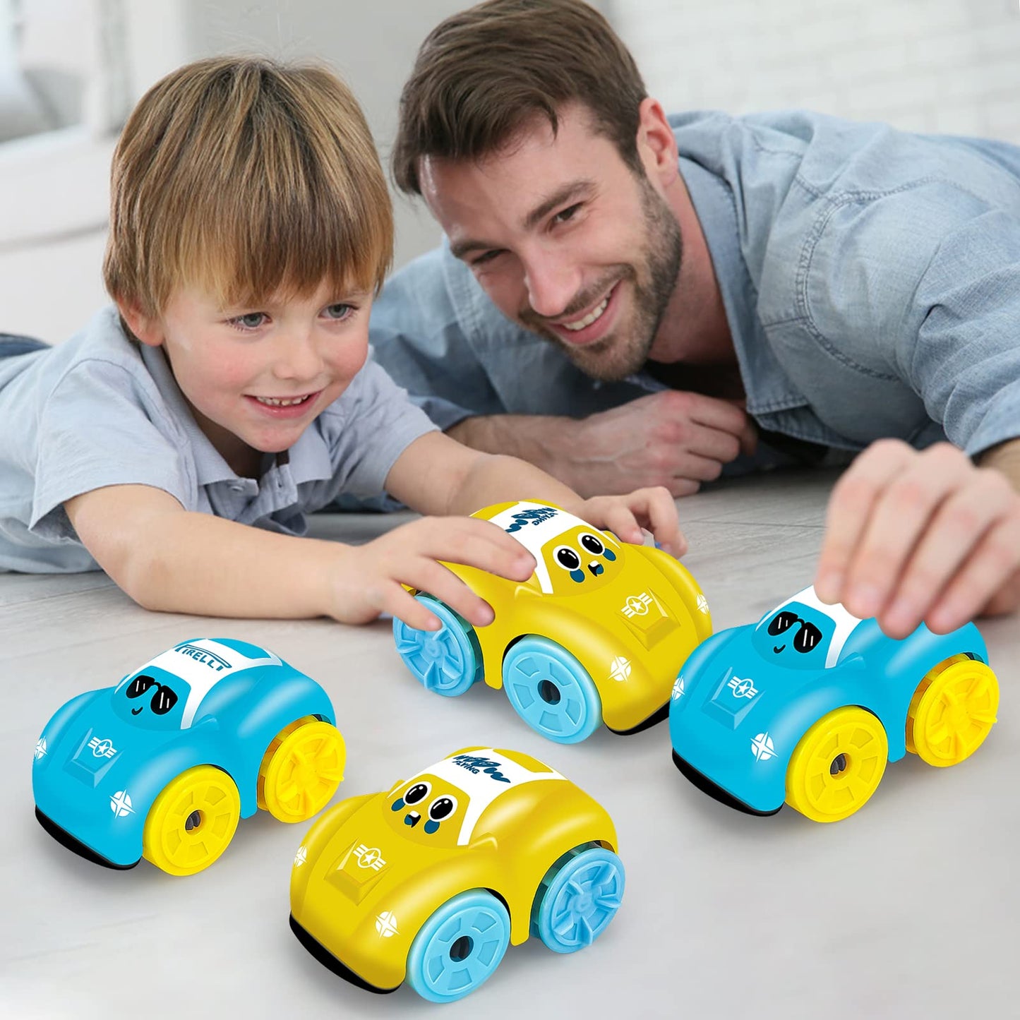 Jouet-voiture-pour-bebe-développe-l' affinité-avec-les-parents