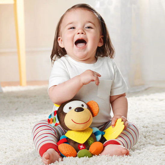 Peluche-bebe-créer-des-souvenirs