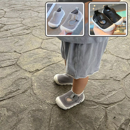 Chaussures-bébé-est-confortable-aux-pieds-bébé