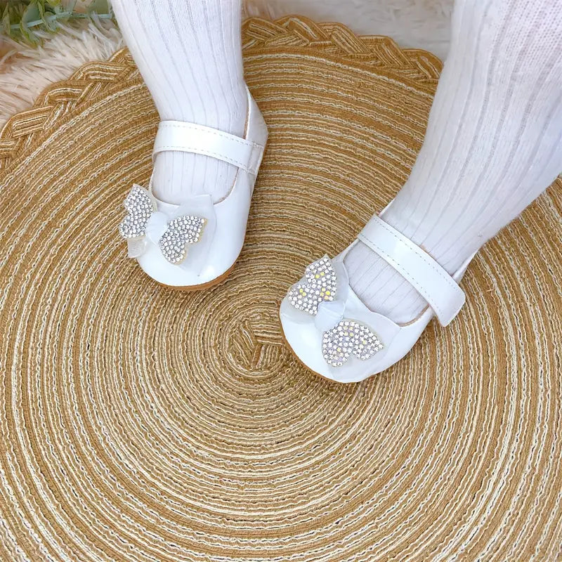  Chaussures-bébé-fille-conçue-les-premiers-pas-de-bébé
