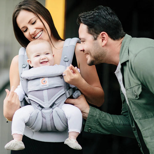 Porte-bébé-encourage l’épanouissement-de-la-famille.