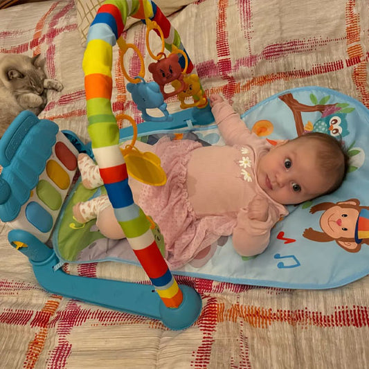 Tapis-bebe-eveil-est-un-allié-pour-accompagner-enfant